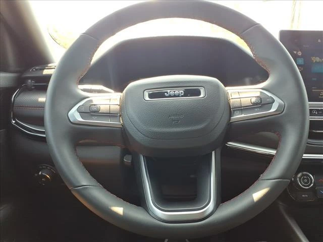 2025 Jeep Compass Trailhawk - Photo 18