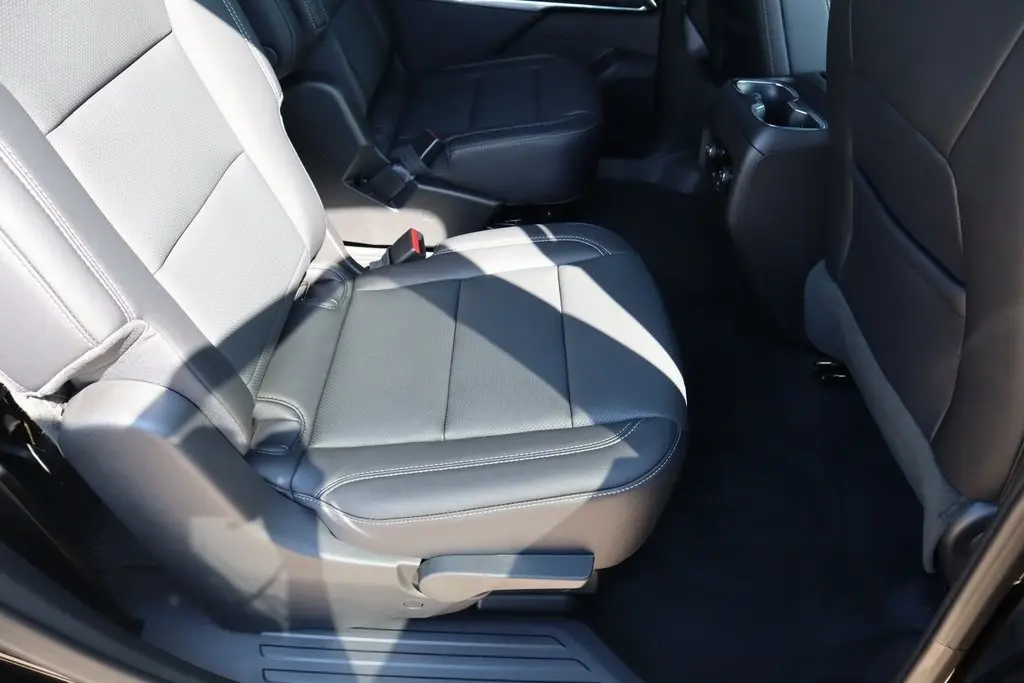 2026 Chevrolet Traverse 1LT photo 12