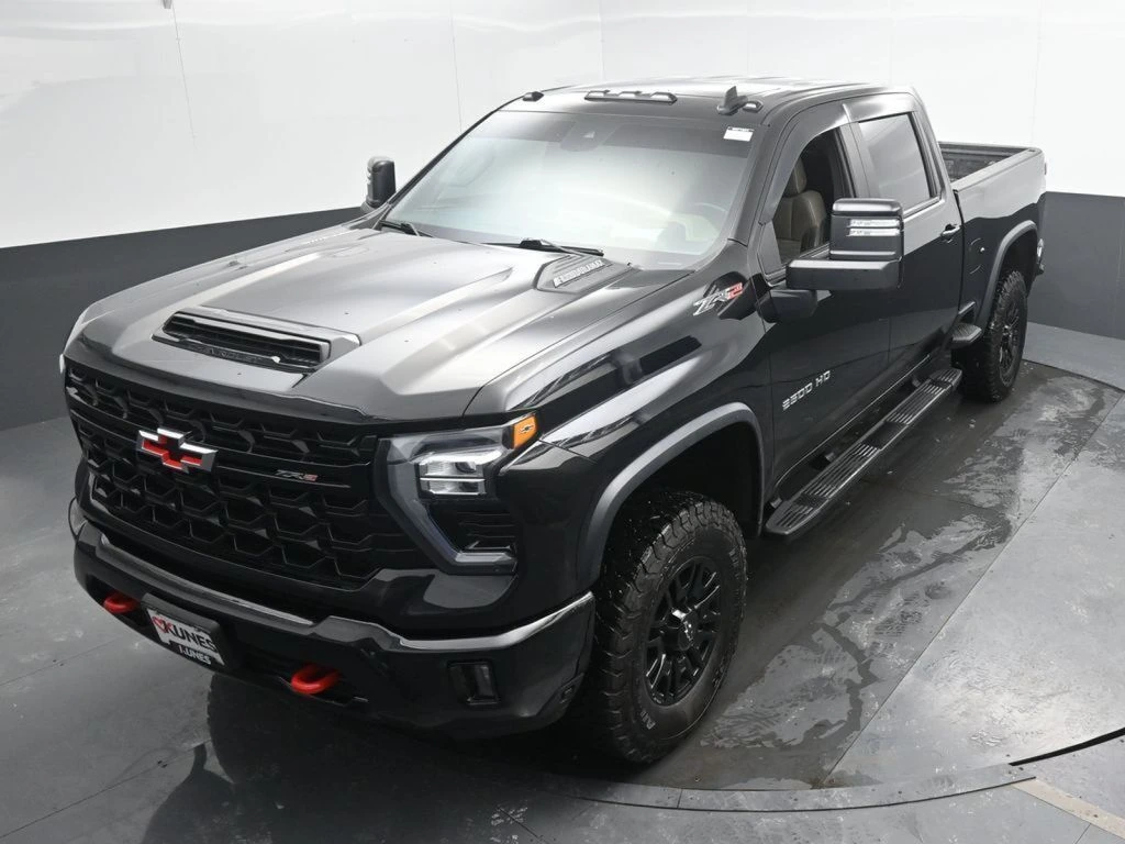2024 Chevrolet Silverado 2500HD ZR2 - Photo 40