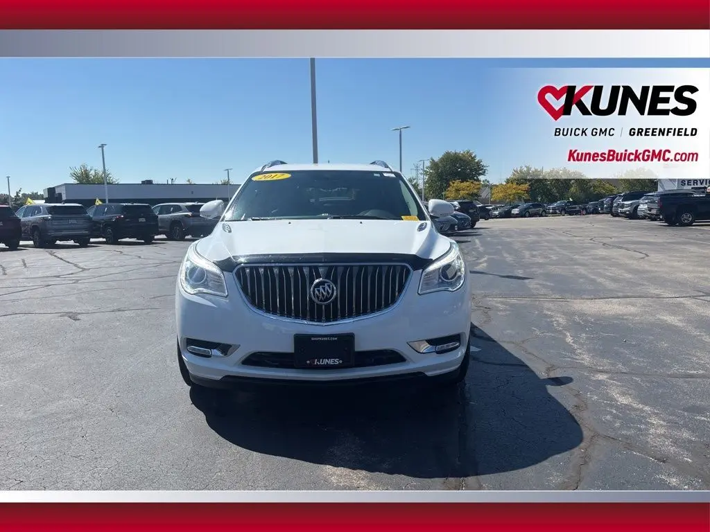 2017 Buick Enclave Leather photo 2
