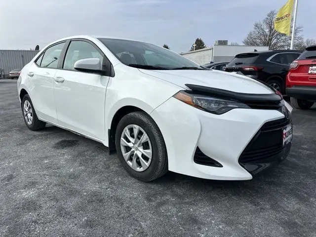 Used 2018 Toyota Corolla CE with VIN 2T1BURHE2JC061262 for sale in Oregon, IL