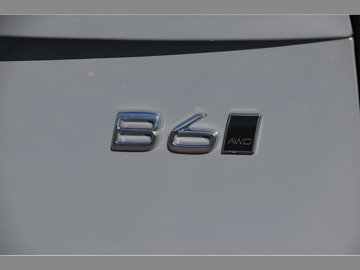 2026 Volvo XC90 Plus - Photo 29
