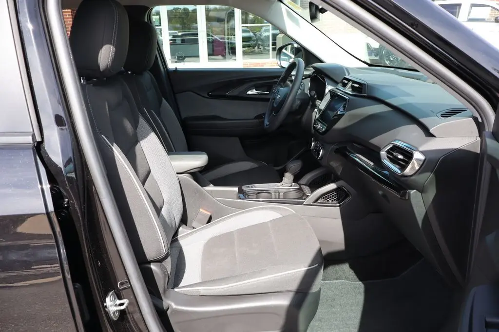 2022 Chevrolet Trailblazer LT photo 37