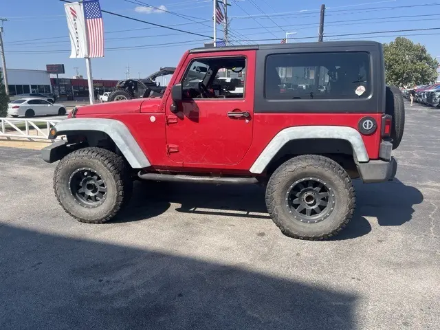 2011 Jeep Wrangler X photo 6