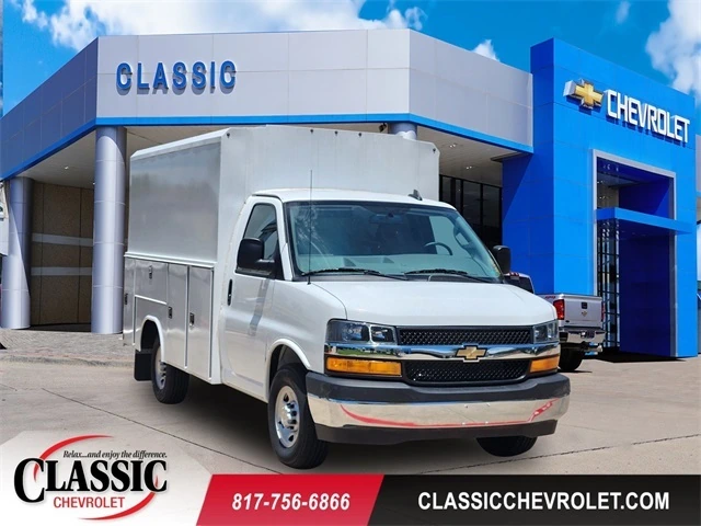 2025 Chevrolet Express 3500 139" WB's photo