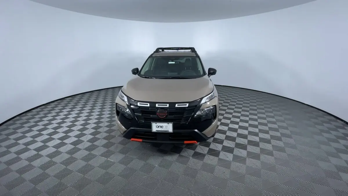 2026 Nissan Rogue SV photo 3