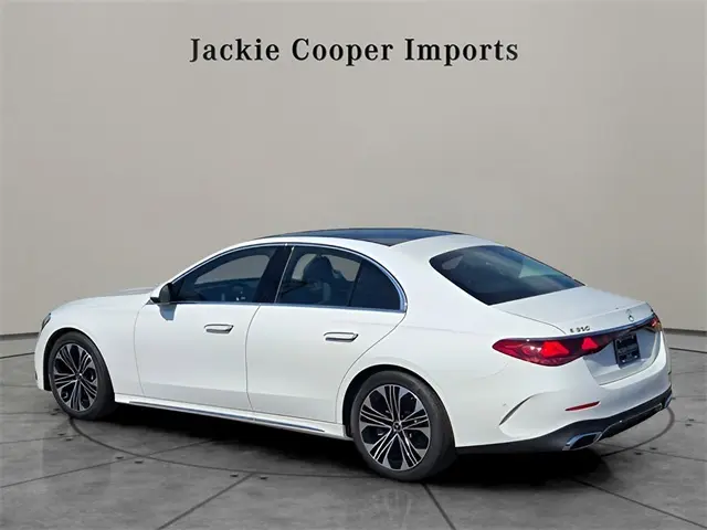 2025 Mercedes Benz E 350 4MATIC photo 3