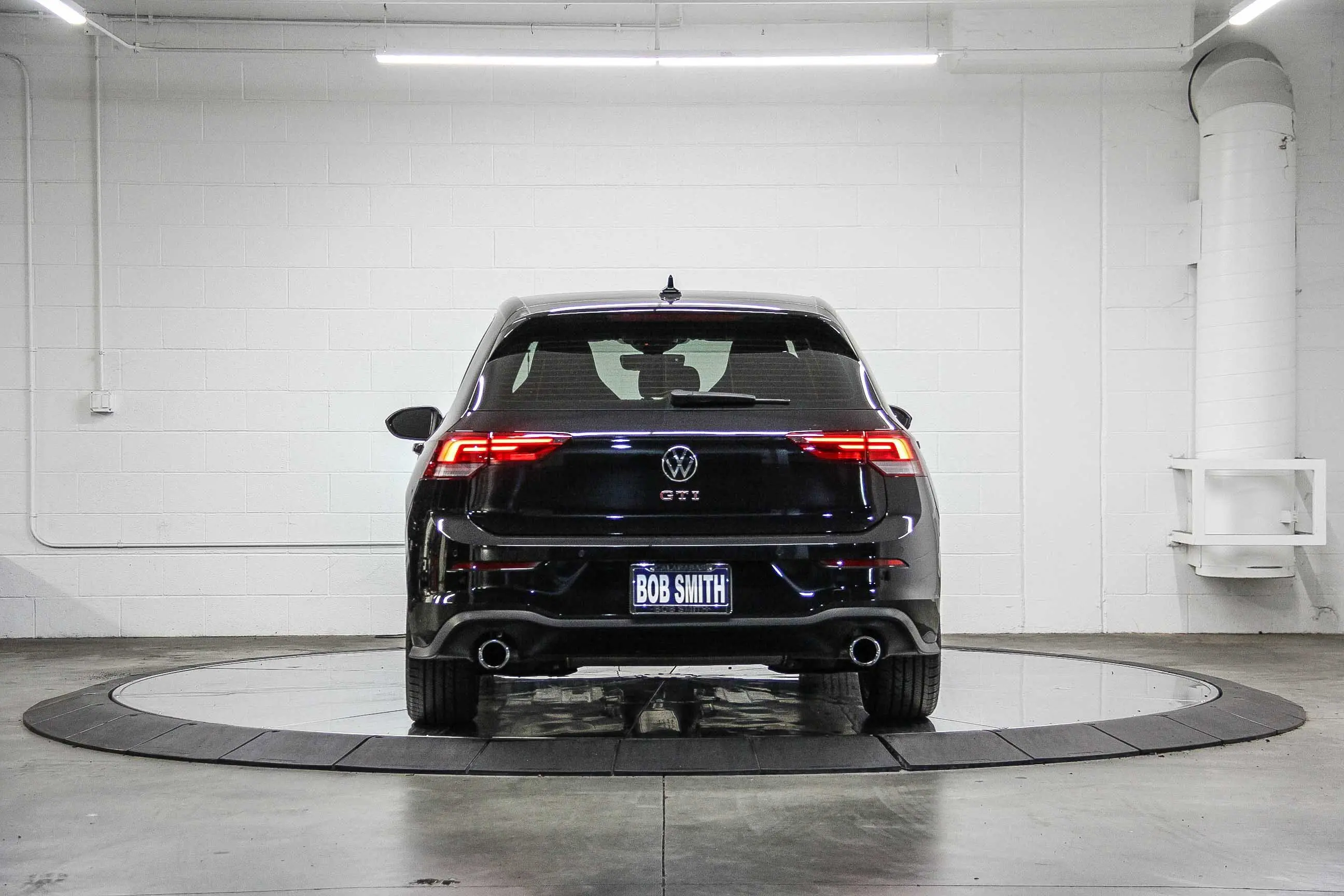 2024 Volkswagen Golf GTI SE photo 4