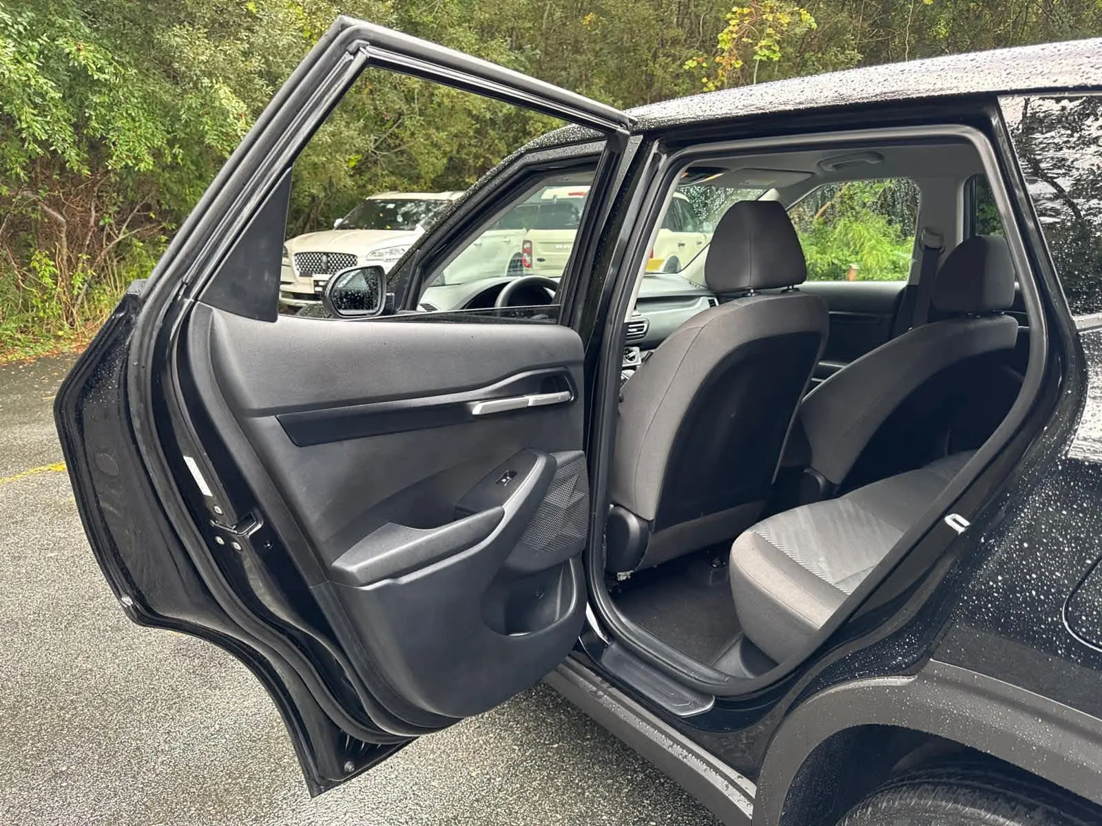 2022 Kia Seltos LX photo 25