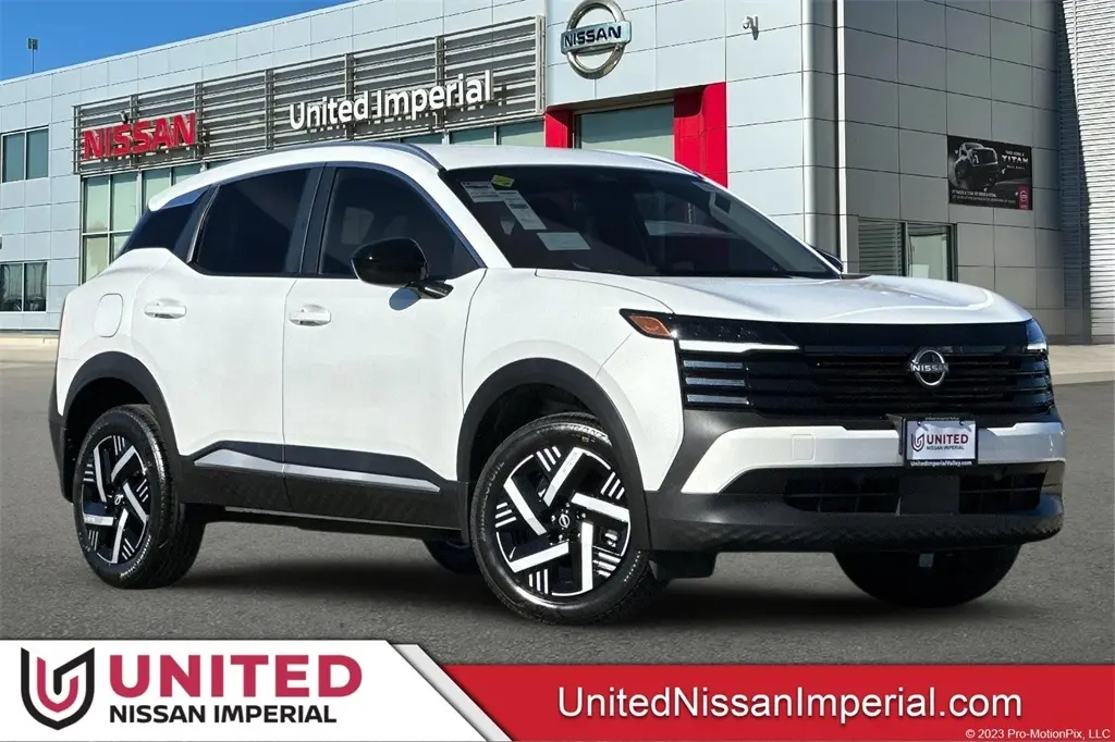 2026 Nissan KICKS SV's photo