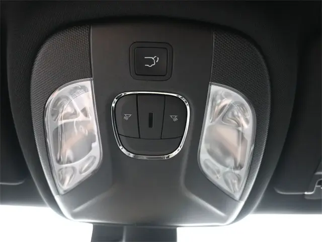 2026 Jeep Compass Latitude photo 24