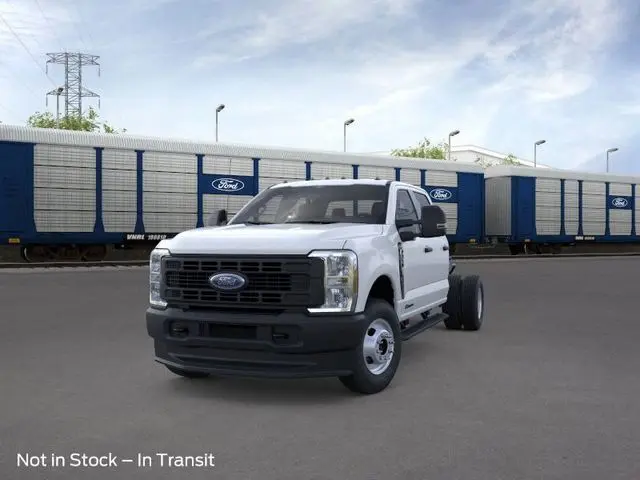 2026 Ford F-350 photo 3