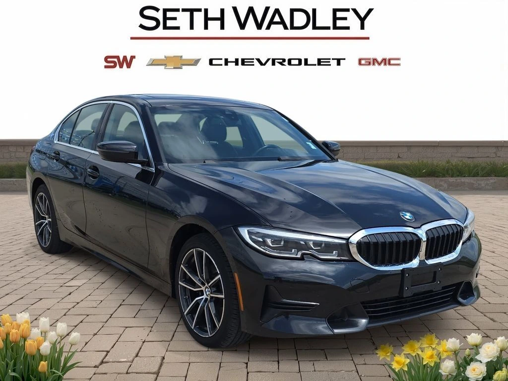 2022 BMW 3 Series 330i xDrive Sedan's photo