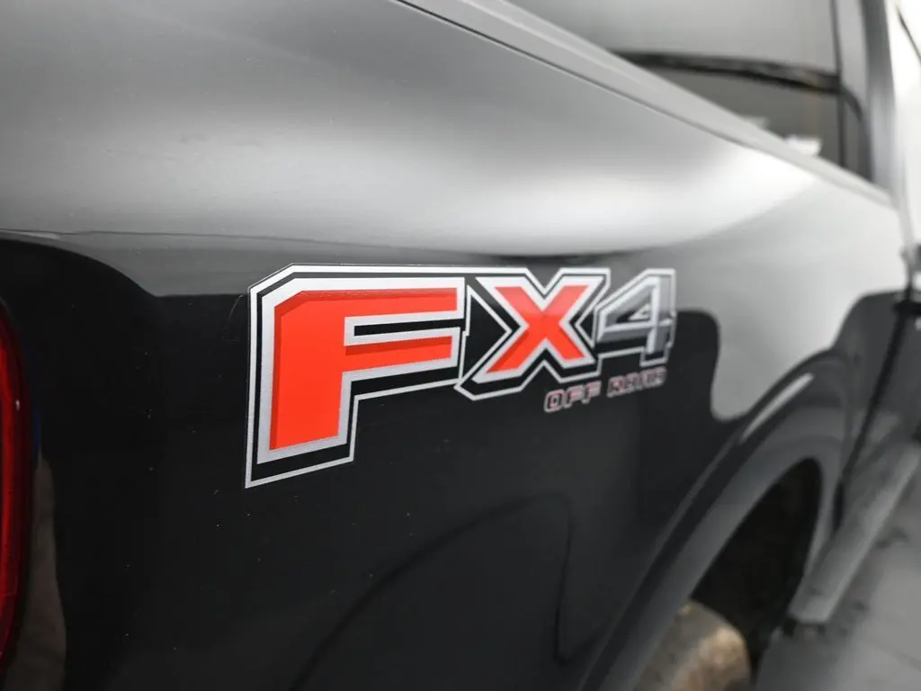 2023 Ford F-150 Lariat photo 10