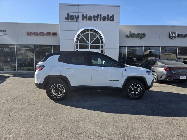 2026 Jeep Compass Trailhawk's photo