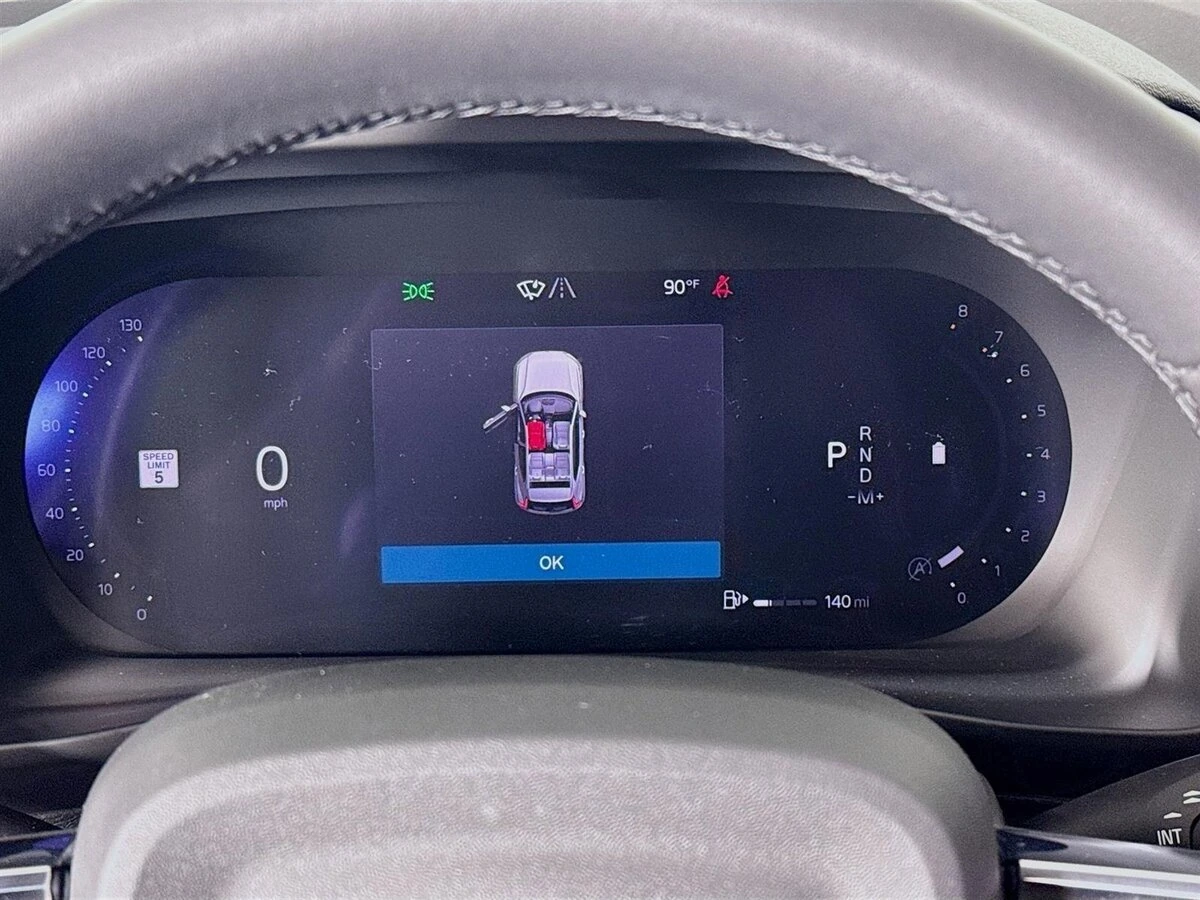 2023 Volvo - image 13