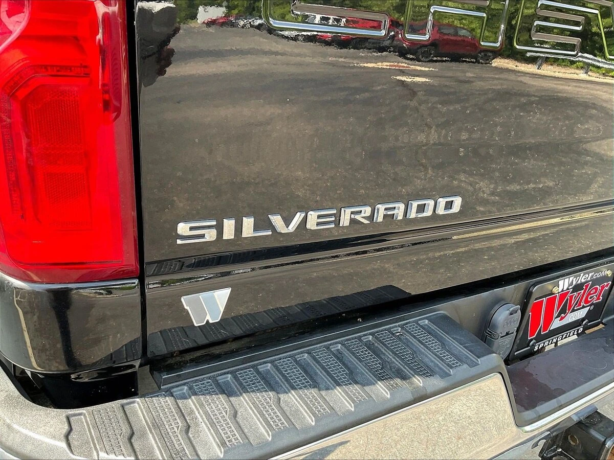 2021 Chevrolet Silverado 2500HD LTZ - Photo 24