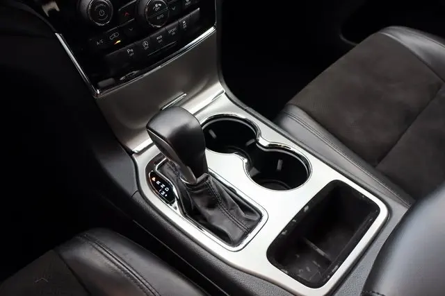 2020 Jeep Grand Cherokee Altitude photo 18
