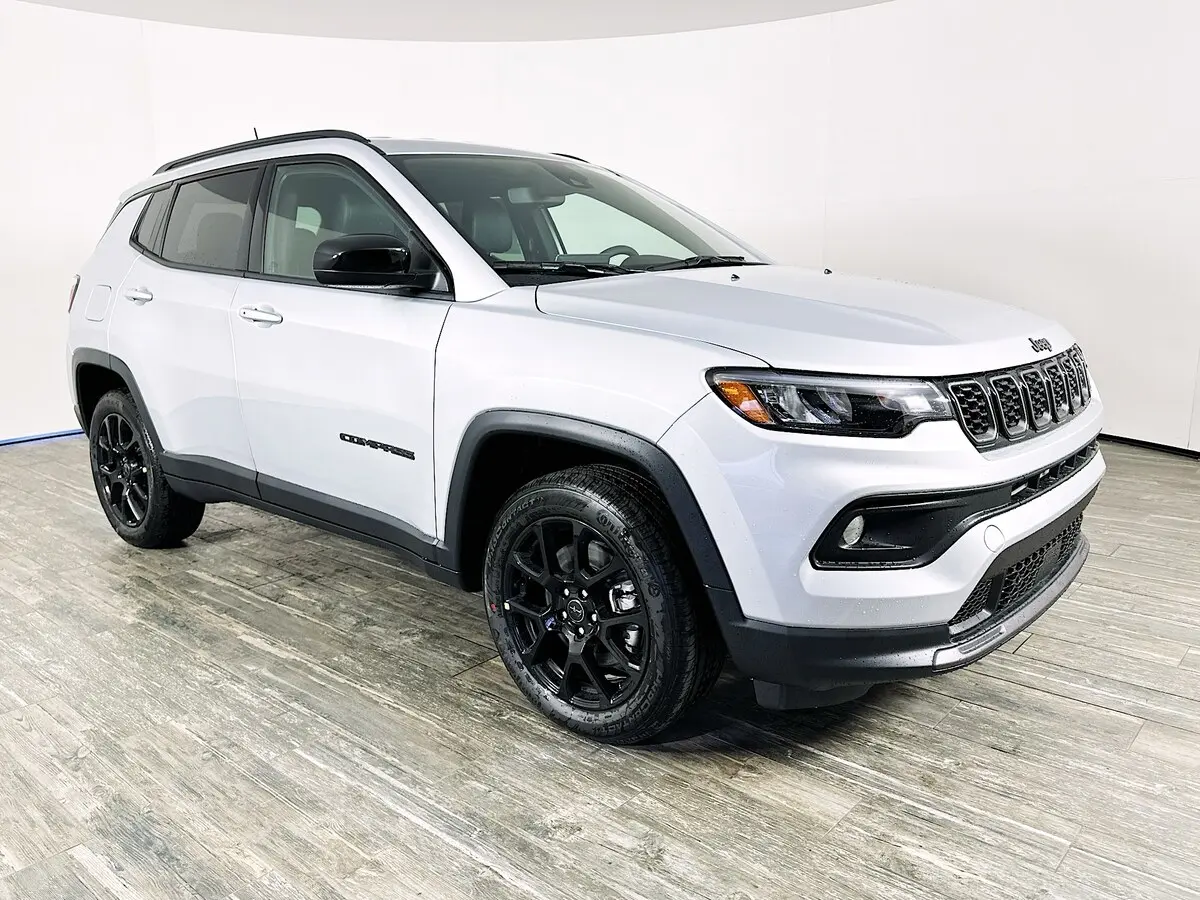 2026 Jeep Compass Altitude's photo