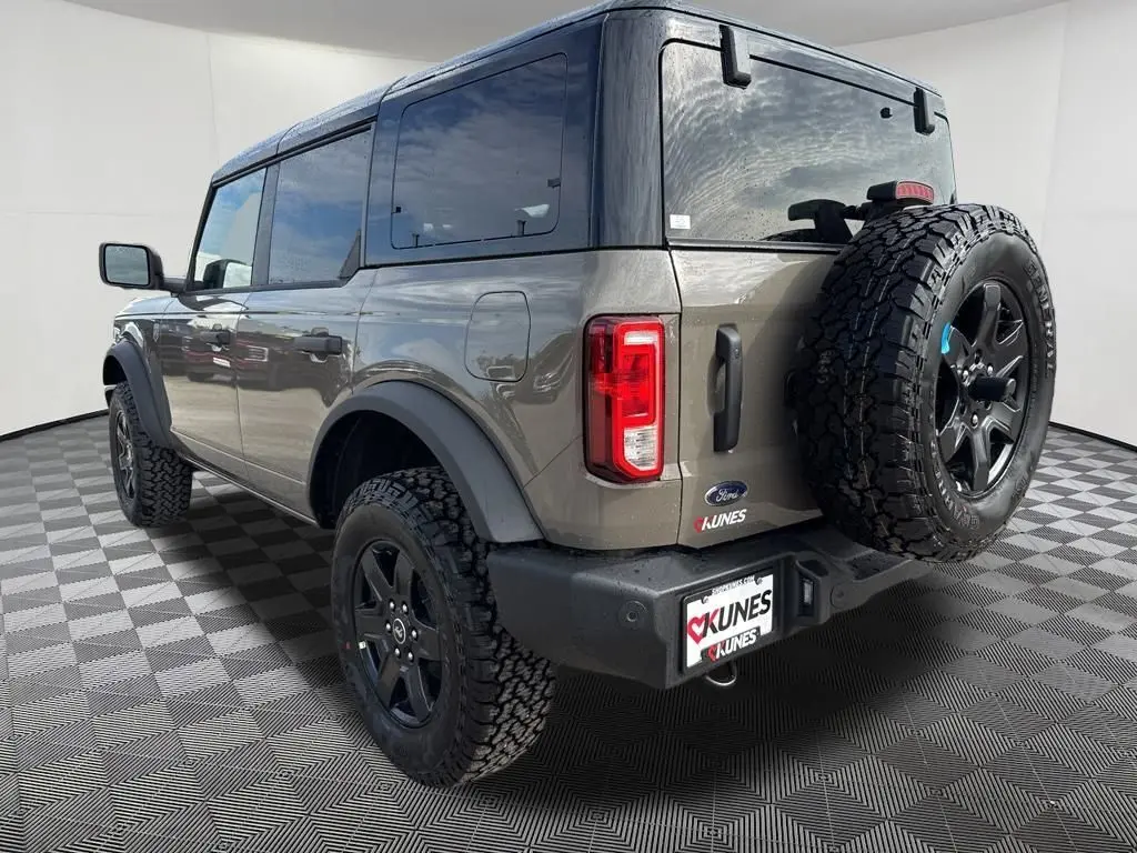 2025 Ford Bronco Big Bend photo 5