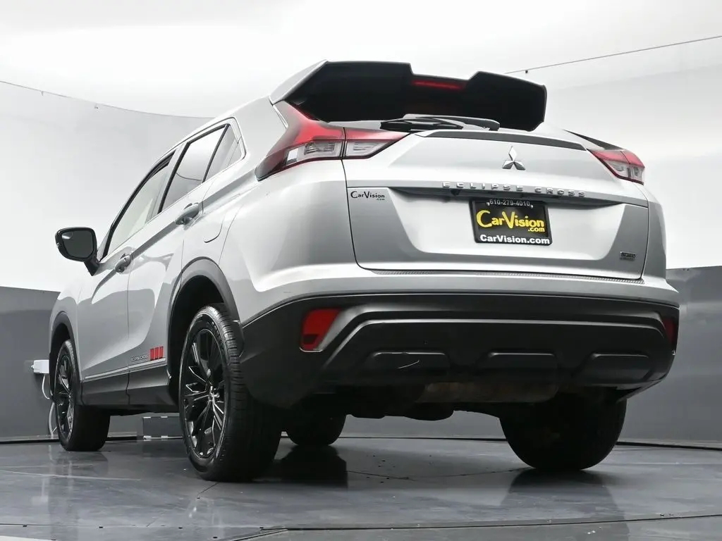 2022 Mitsubishi Eclipse Cross LE SEL GT photo 43