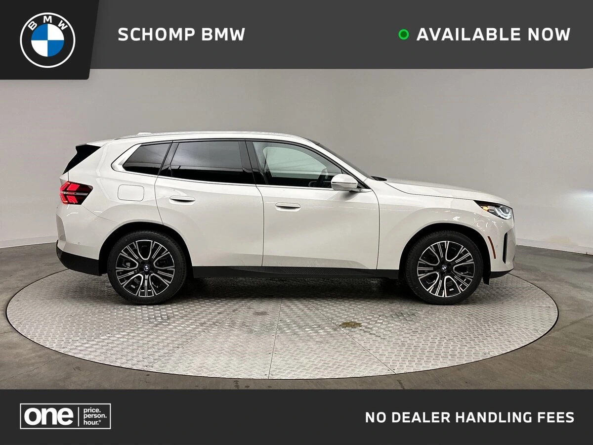 2026 BMW X3 30's photo