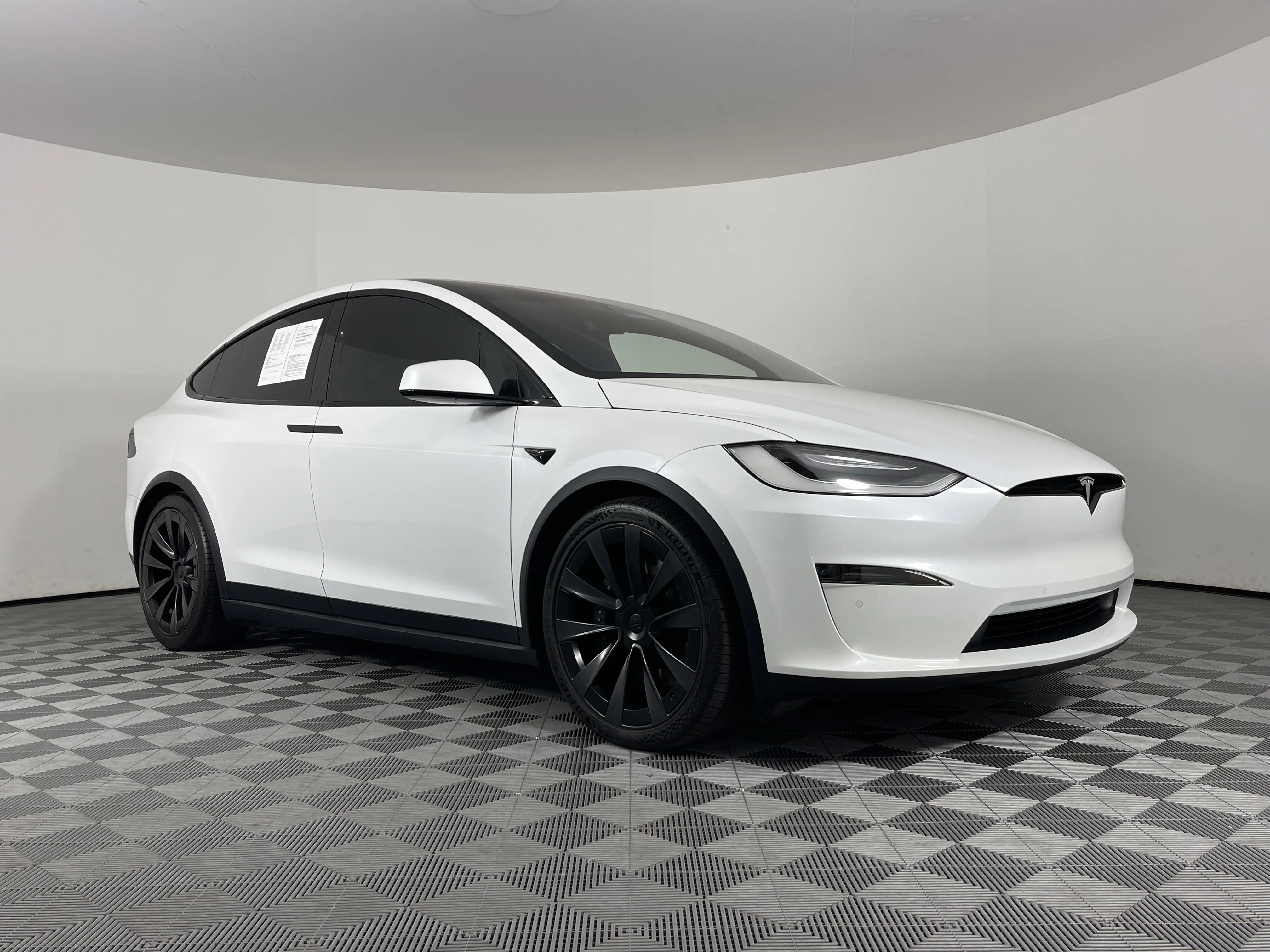 2022 Tesla Model X photo 15