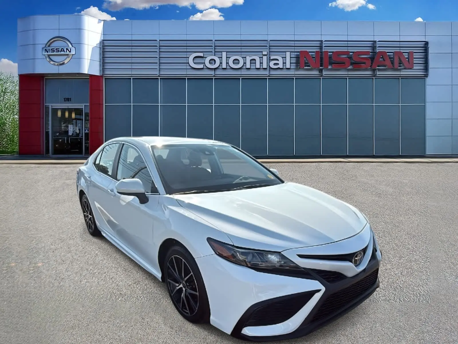 2021 Toyota Camry SE photo 5