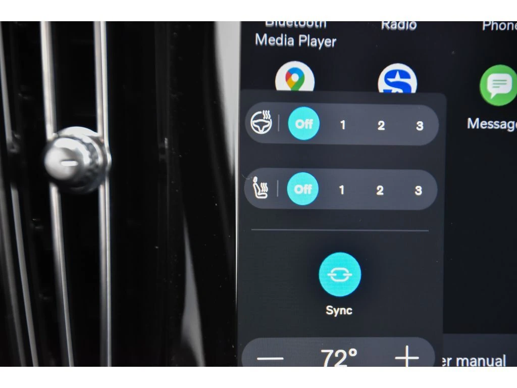 2026 Volvo - image 24