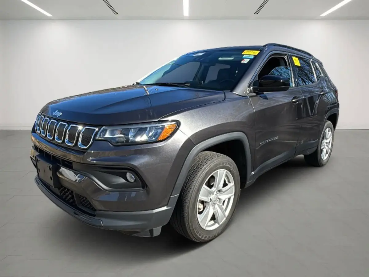 2022 Jeep Compass Latitude's photo