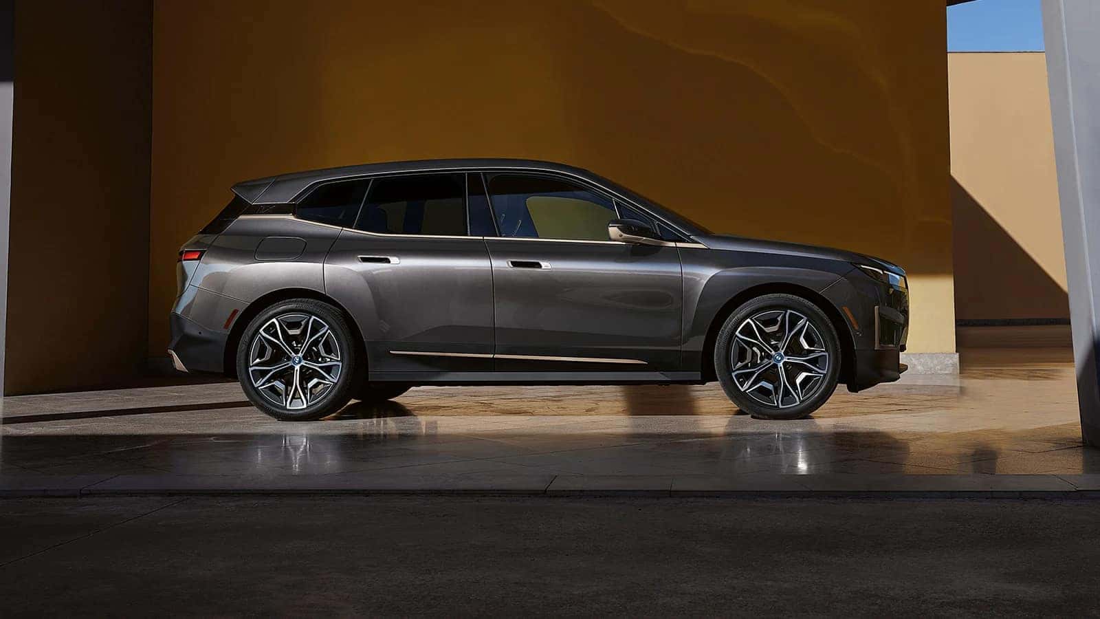 BMW iX Luxury Electric Vehicles