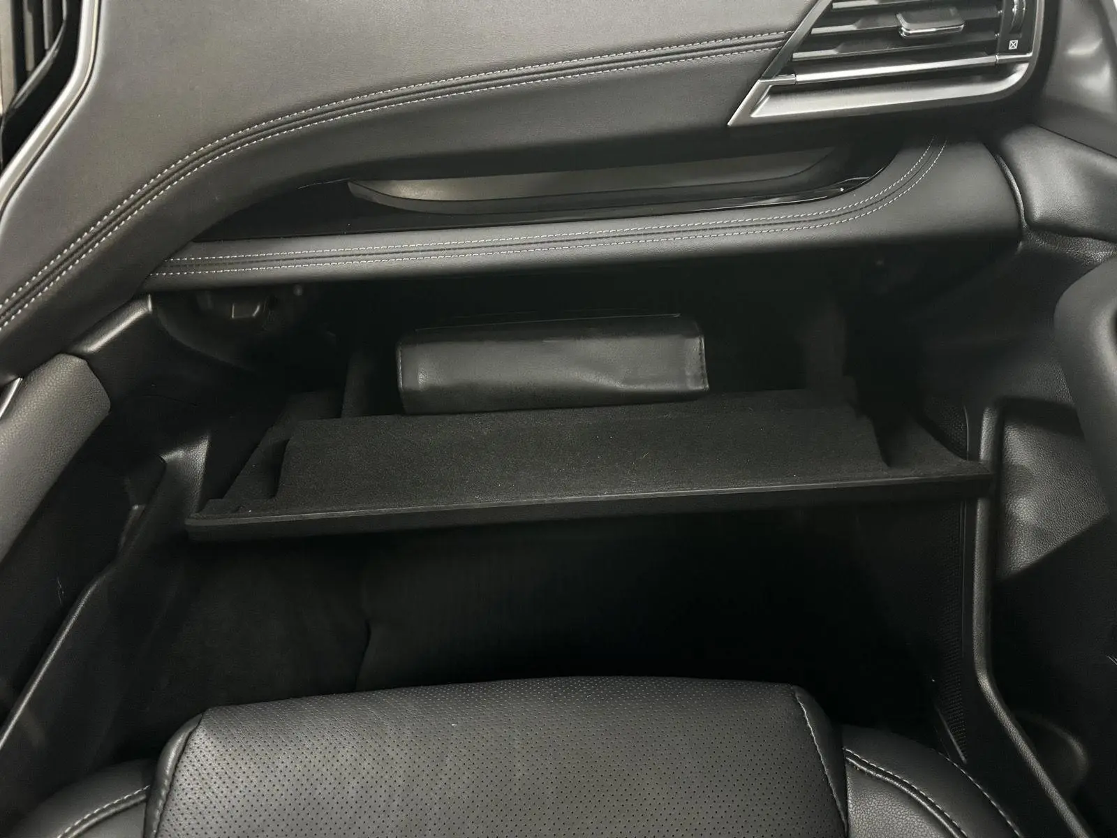 2021 Subaru Outback Limited XT photo 24