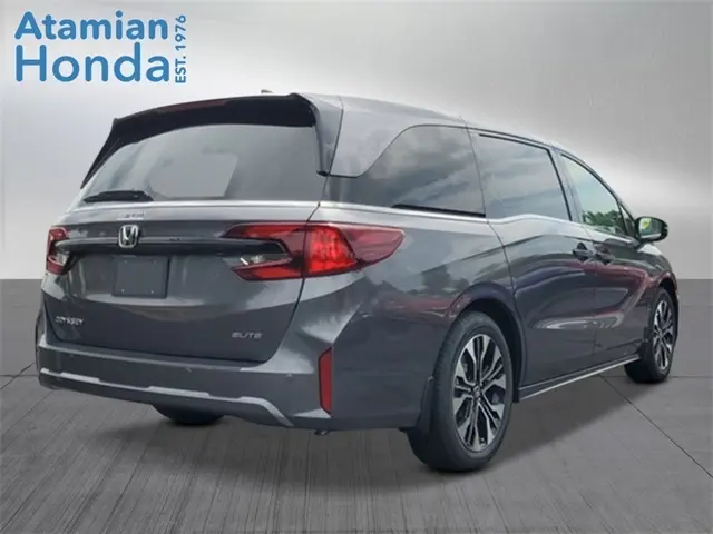 2026 Honda Odyssey Elite photo 4
