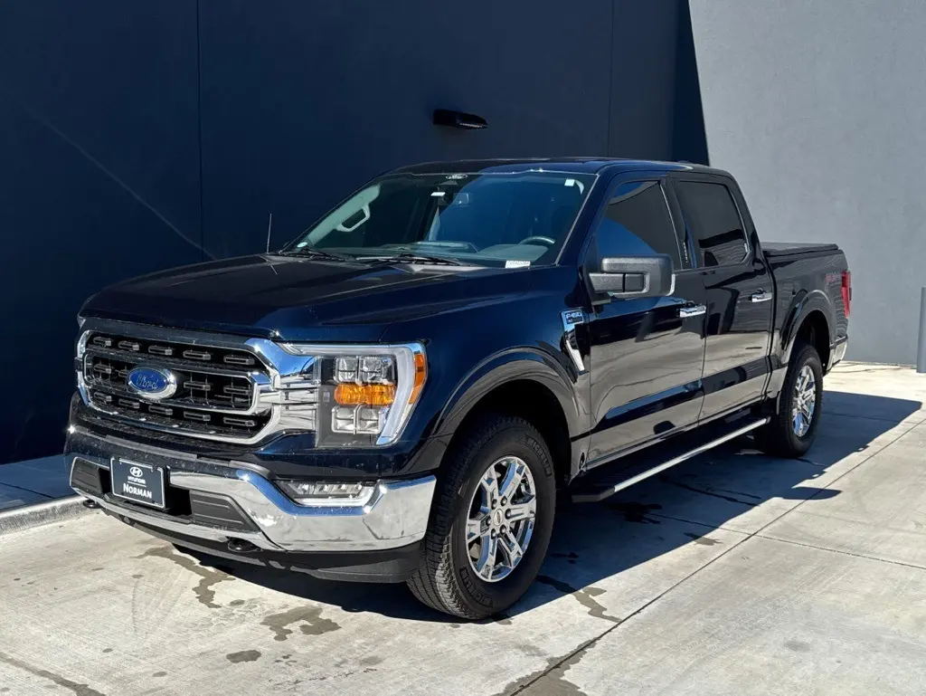 2022 Ford F-150 XLT's photo