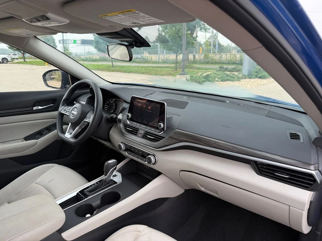 2025 Nissan Altima SV - Photo 49
