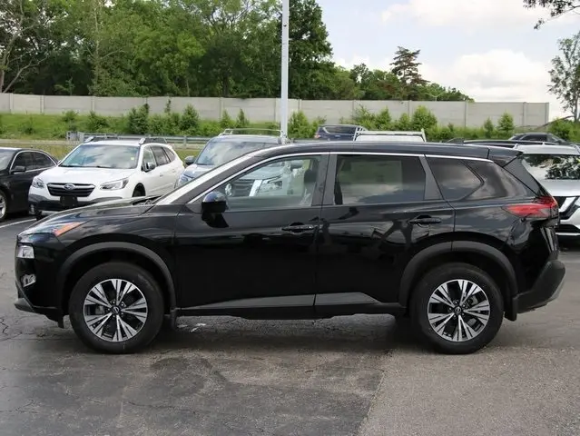 Used 2023 Nissan Rogue SV with VIN JN8BT3BB5PW191622 for sale in Kansas City