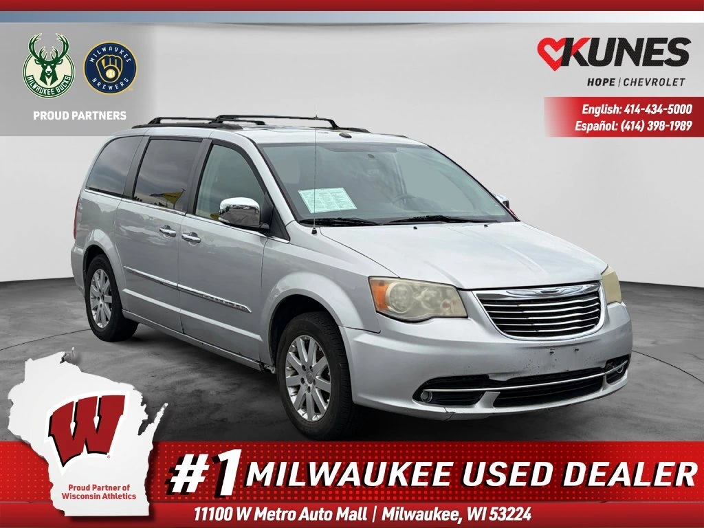 2011 Chrysler Town & Country Touring-L