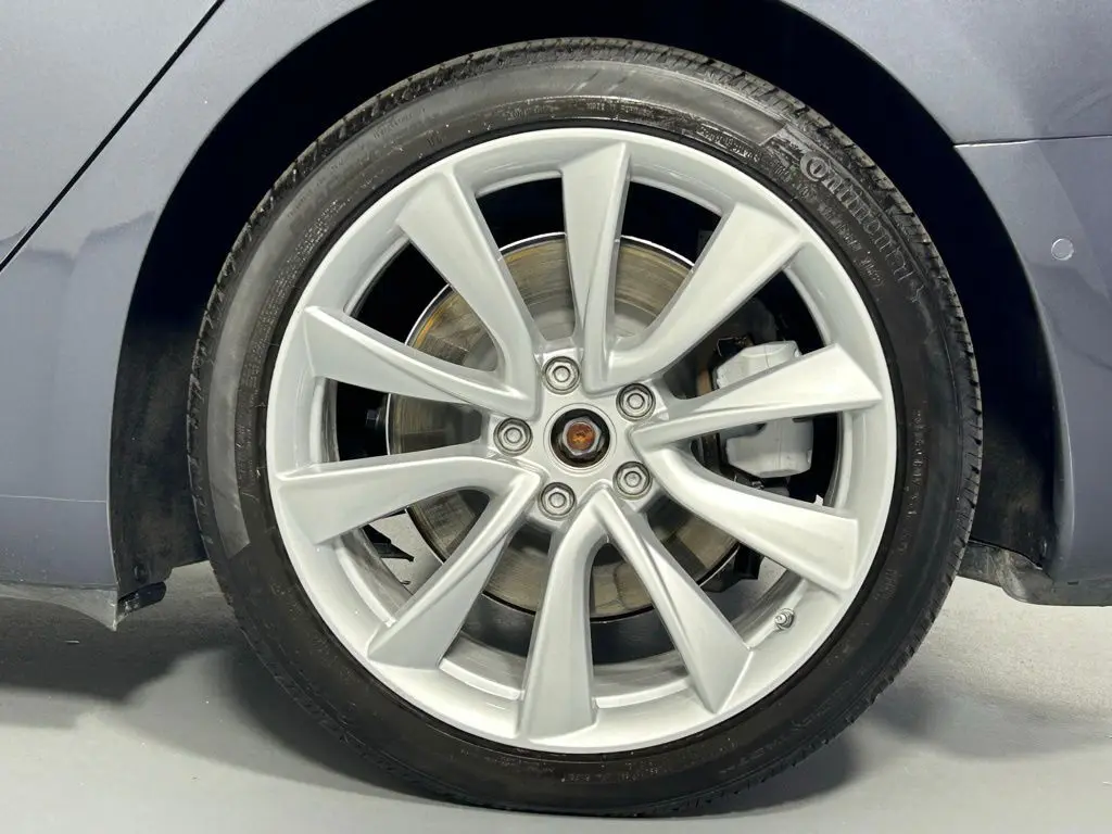 2022 Tesla Model 3 Long Range photo 26