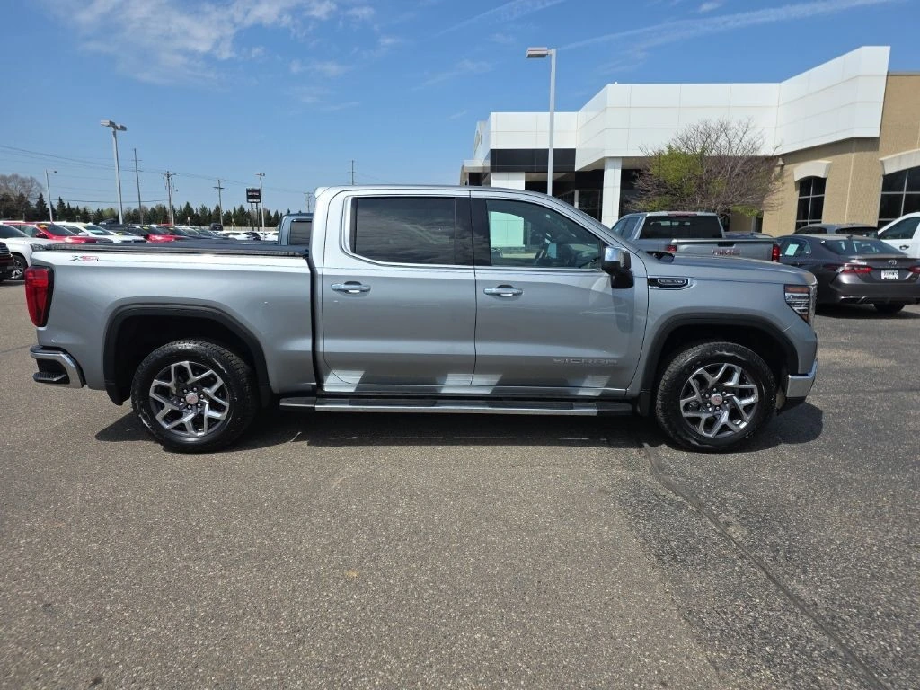 Used 2025 GMC Sierra 1500 SLT with VIN 3GTUUDED0SG256615 for sale in Hastings, Minnesota