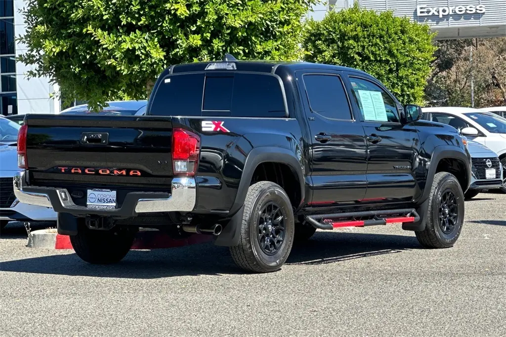 2023 Toyota Tacoma SR5 V6 photo 3