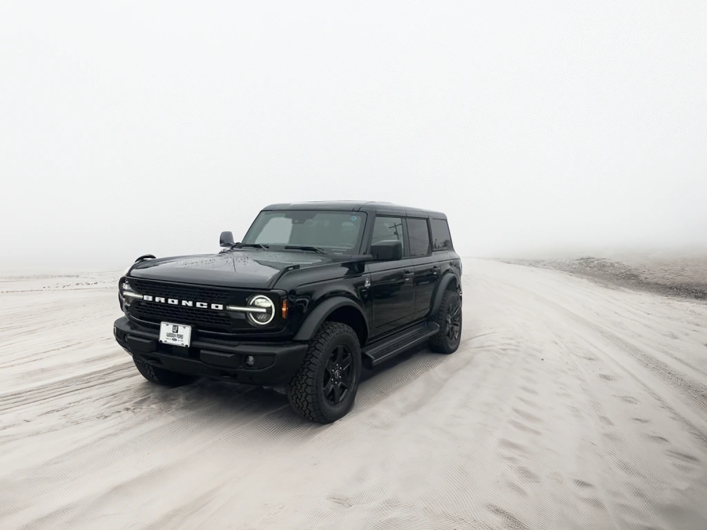 2025 Ford Bronco 4-Door Outer Banks's photo