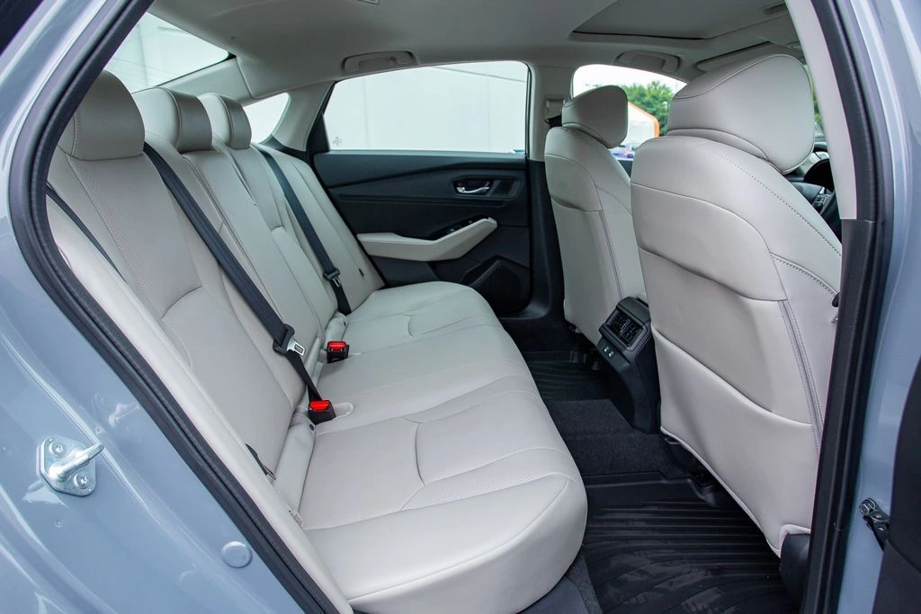 2026 Honda Accord Hybrid Touring - Photo 20