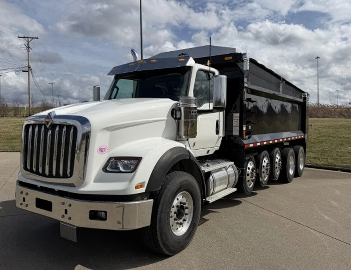 2026 International HX - image 1