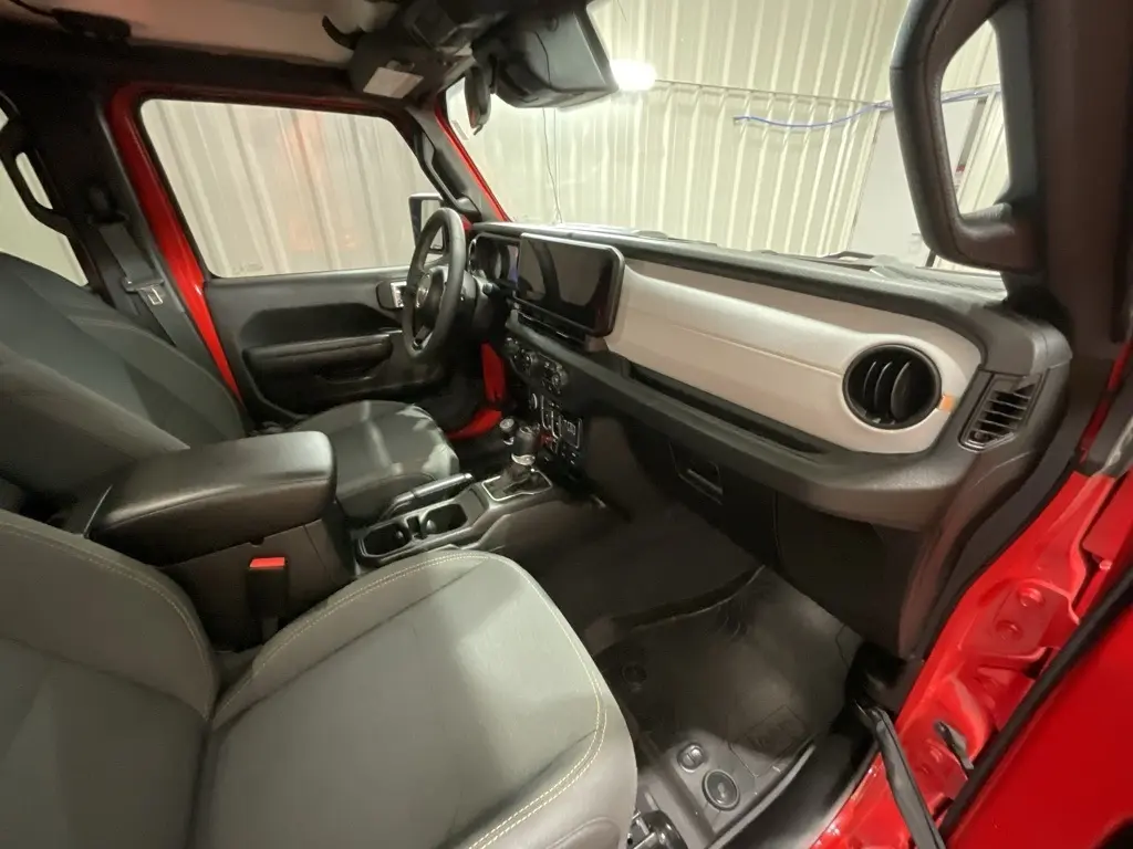 2024 Jeep Wrangler Willys 4xe photo 13