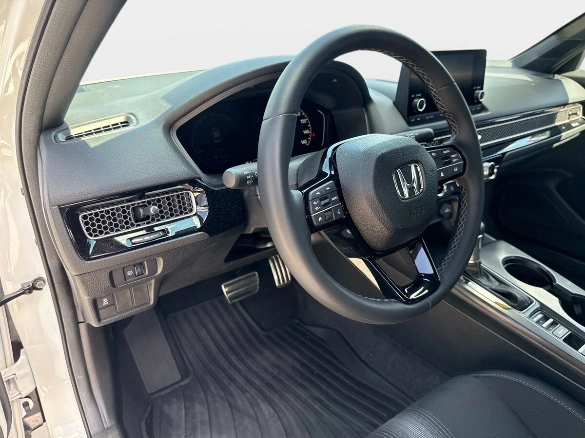 2026 Honda Civic Sport - Photo 17