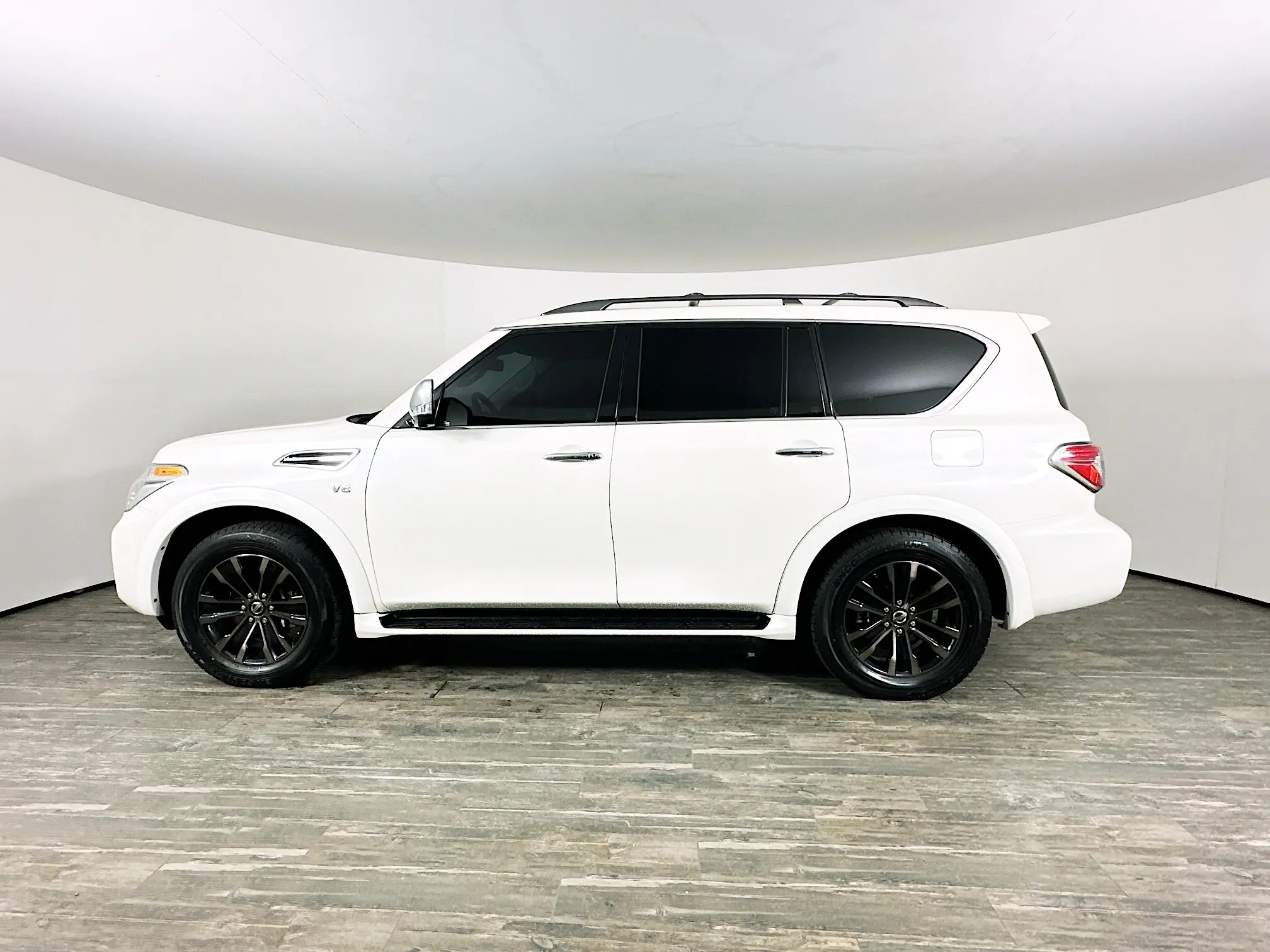 2020 Nissan Armada Platinum photo 7