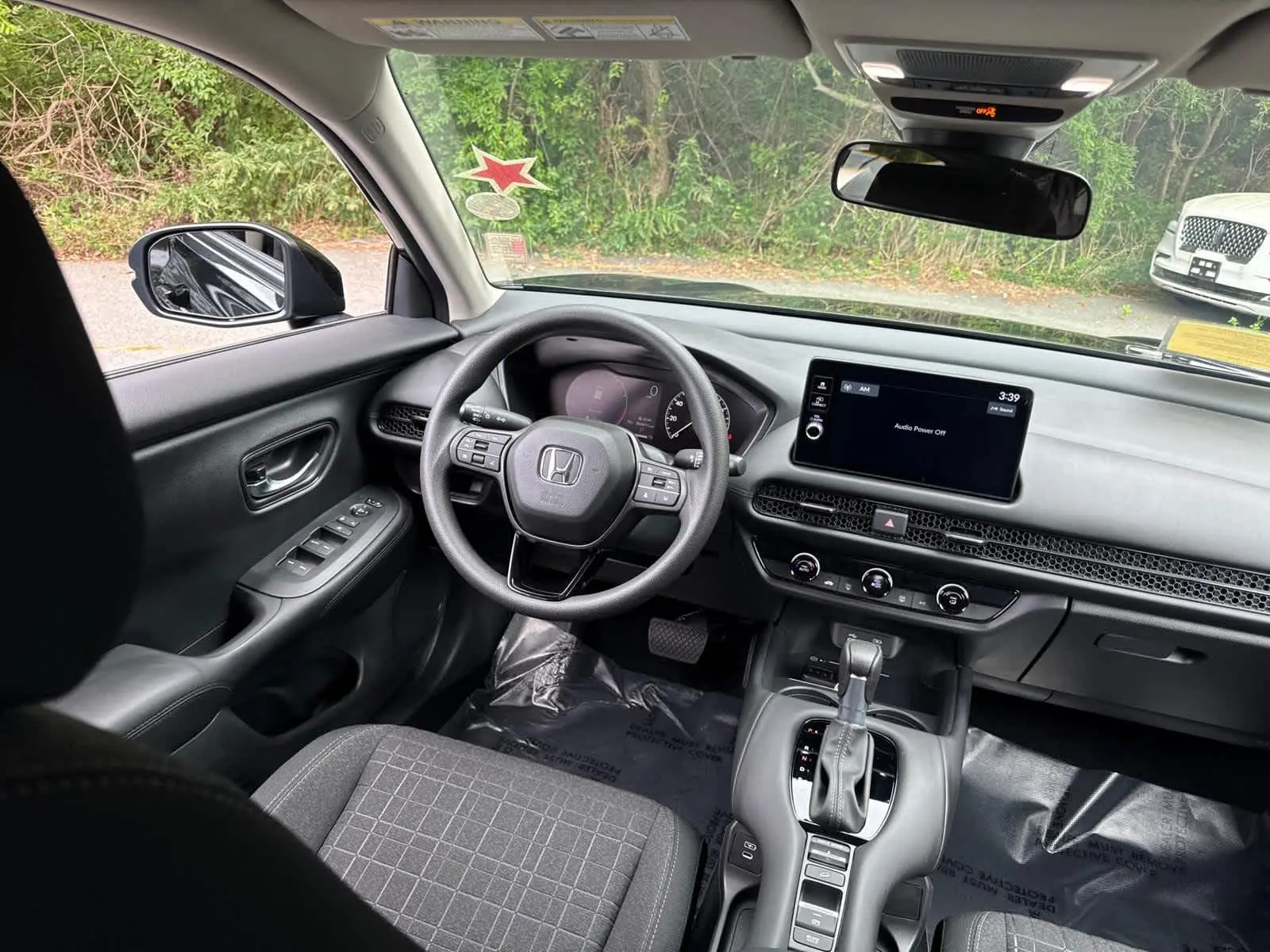 2026 Honda HR-V LX photo 32
