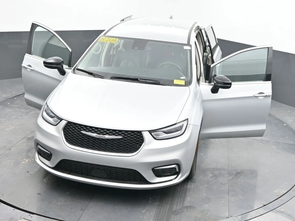 2024 Chrysler Pacifica Touring L - Photo 62