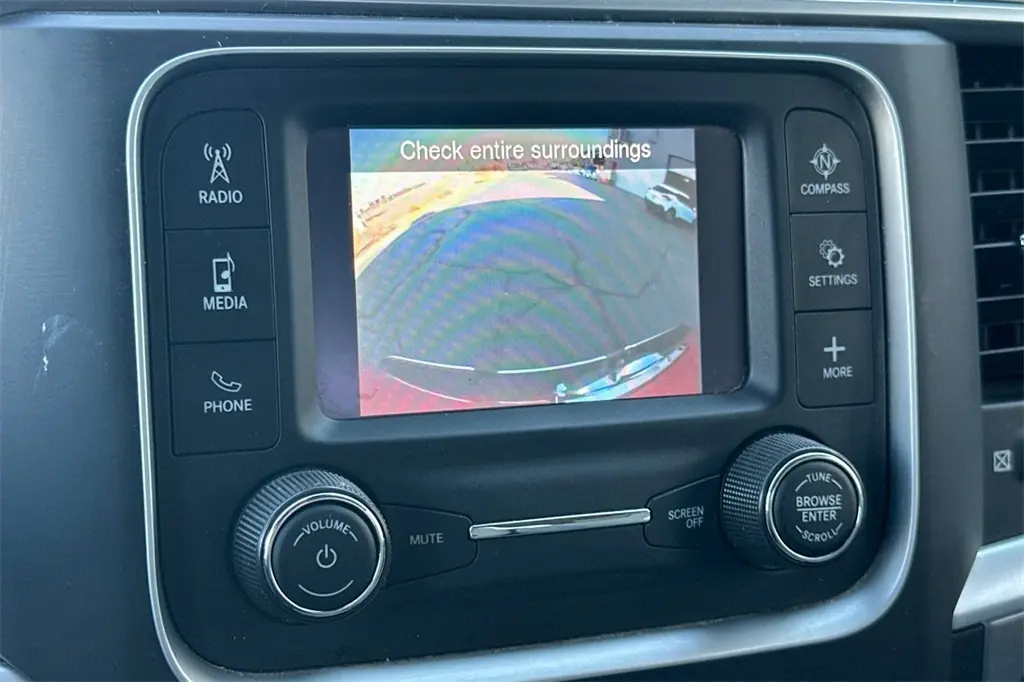 2022 Ram 1500 Classic SLT photo 18