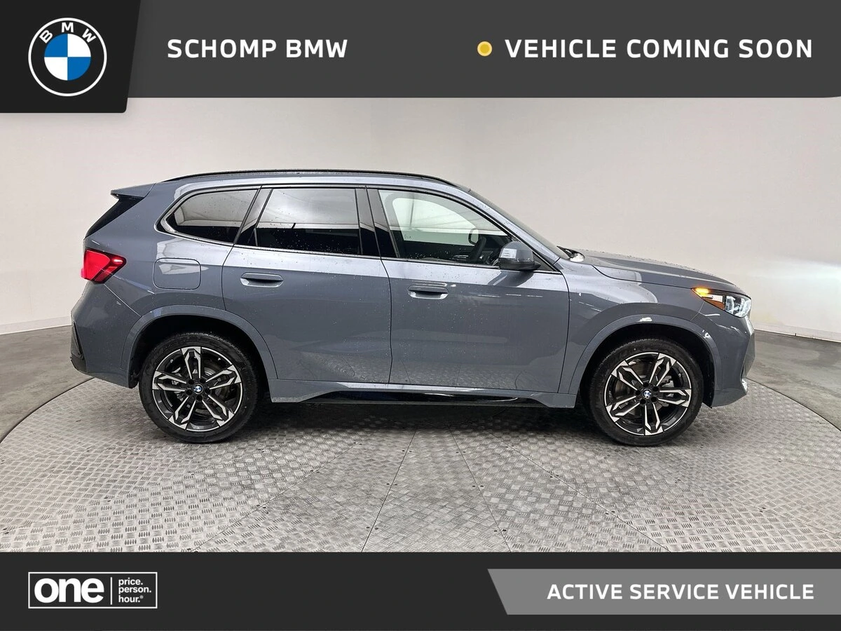 2026 BMW X1 28i's photo